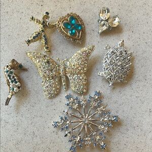 Lot of 7 brooch pins for repair